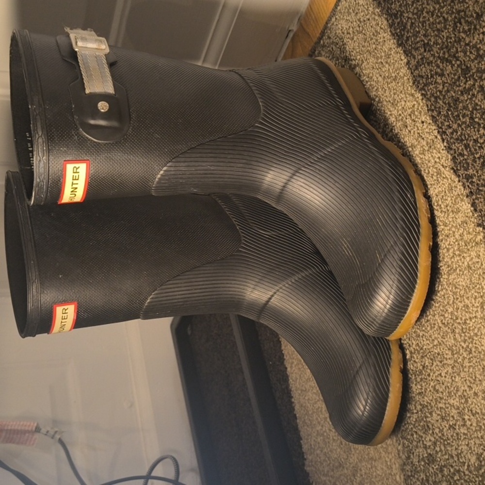 Hunter Womens Dark Blue And Tan Rain Boots